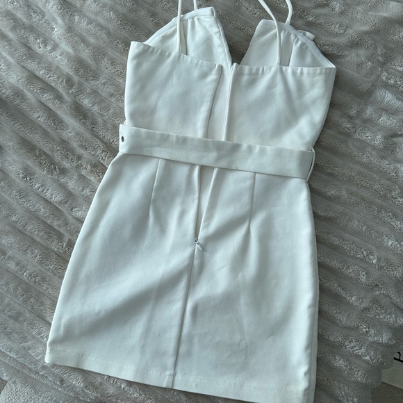 Superdown White Mini Dress - Picture 9 of 9
